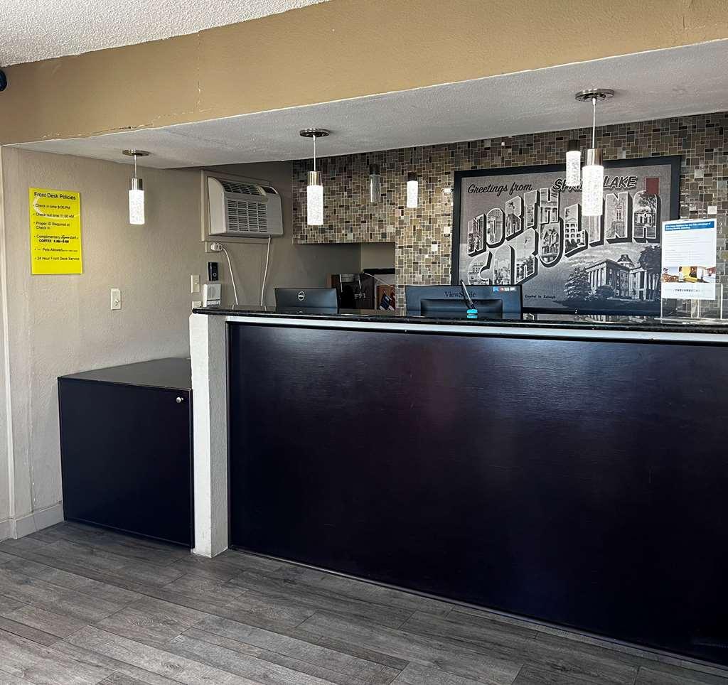 Econo Lodge Спринг-Лейк Интерьер фото